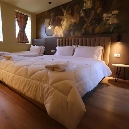 Borgjeze Hotel *